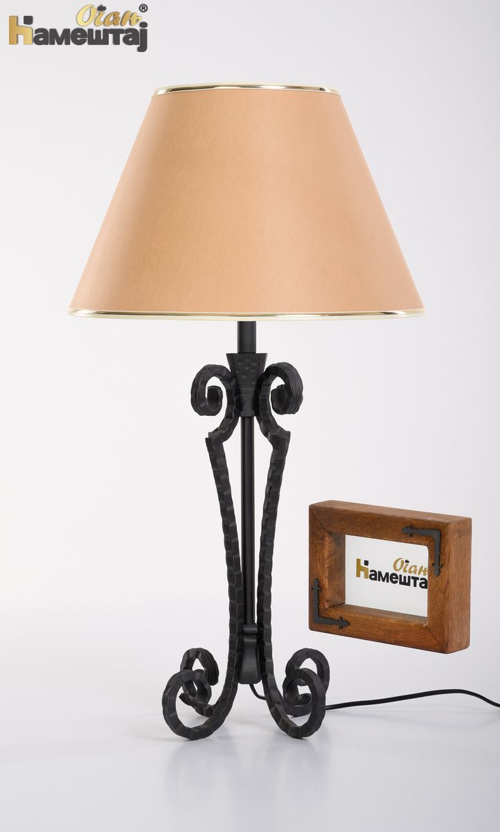 AMBOSS furniture - category lampe - artikal - Kastelo